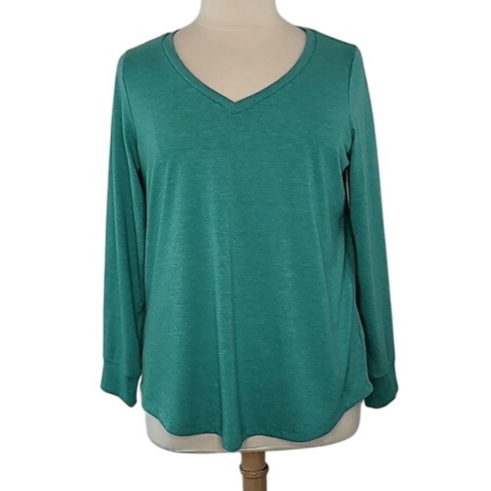 Torrid Green V-Neck Long Sleeve Classic Tee Top